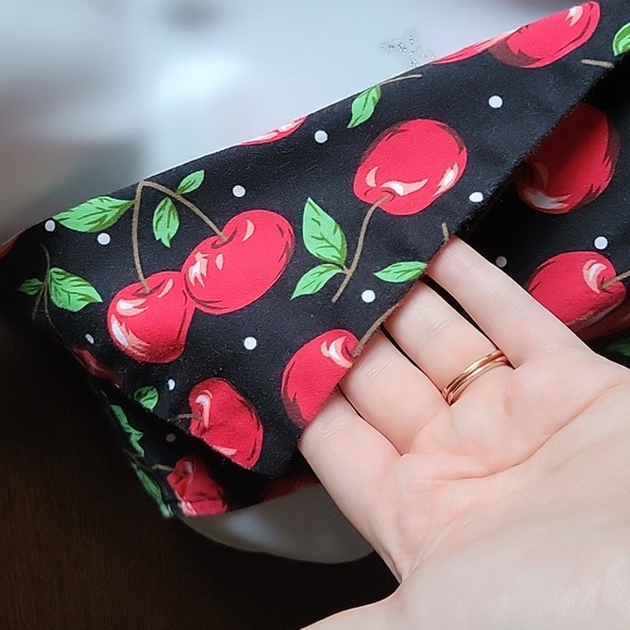 NWOT 2X Modcloth Cherry Print Tie Crop - Picture 2 of 4